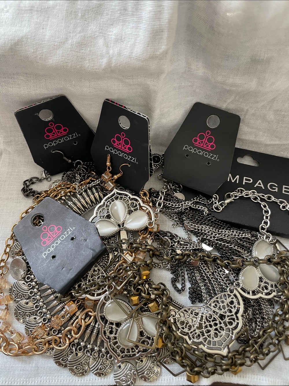 paparazzi White Accent Mixed Metal Layered Necklace Set